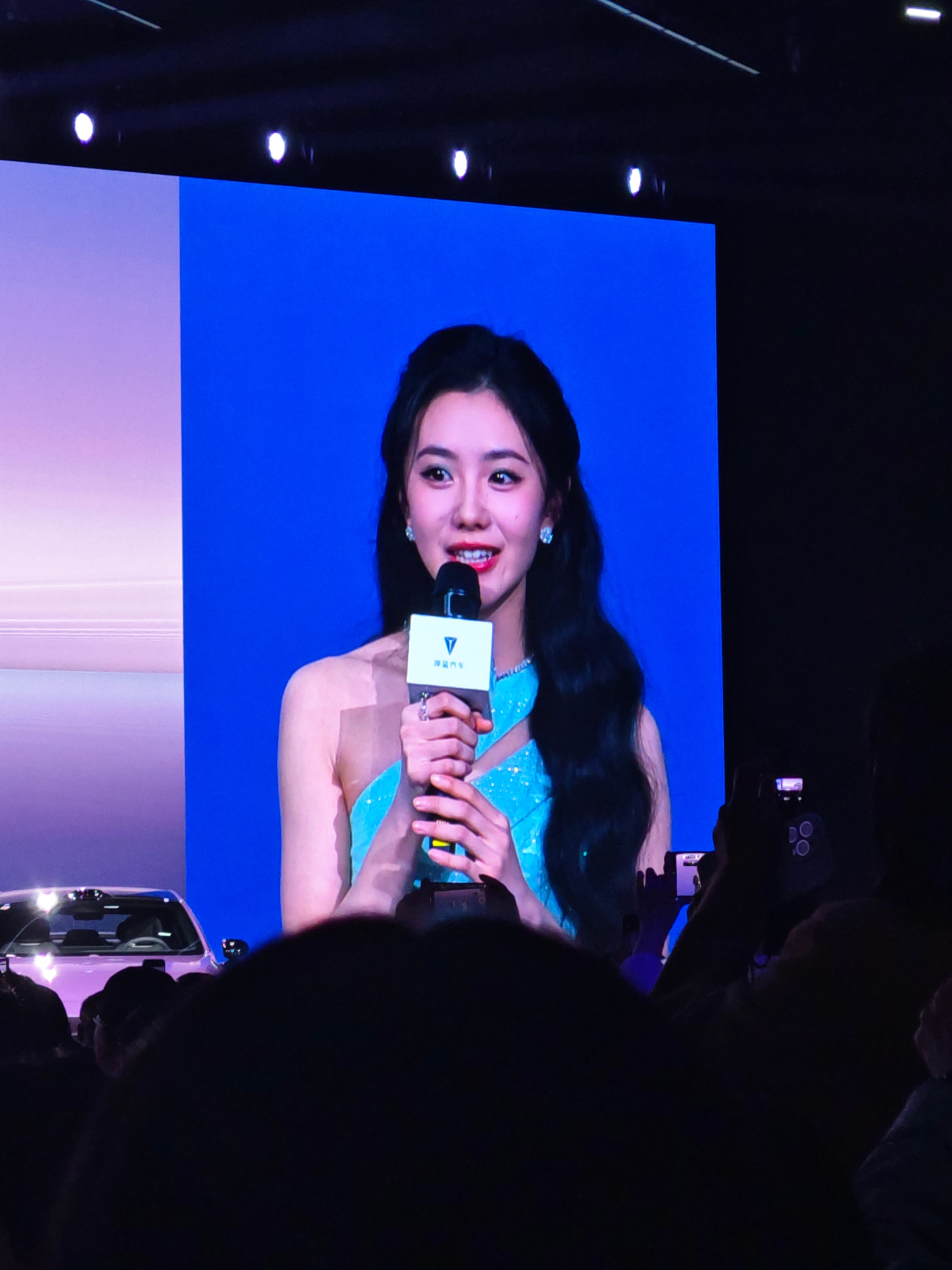 深蓝L06价格已经出来了，由刘浩存亲自宣布，大家觉得这价格怎么说，13.29W起