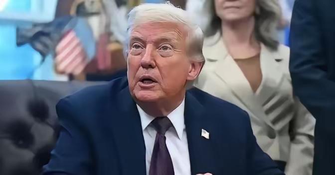 中国放出可能扣留售台武器的信号后，美国这边回应来了，还是“双簧”。
 
​美国国