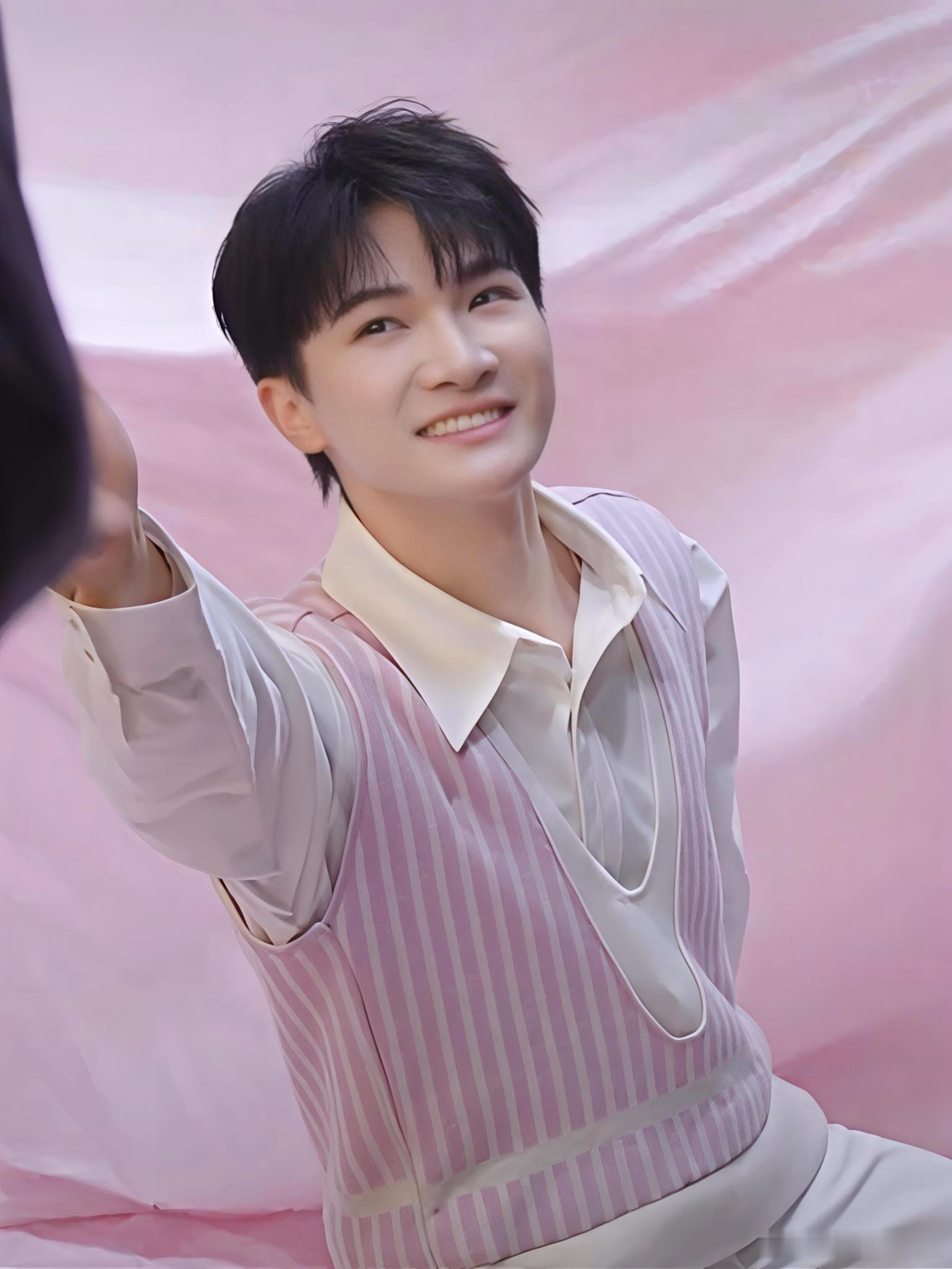 周深✨️周深深深的舞台日记 ✨️周深2026深深的巡回演唱会 【小圈跟米子们说晚