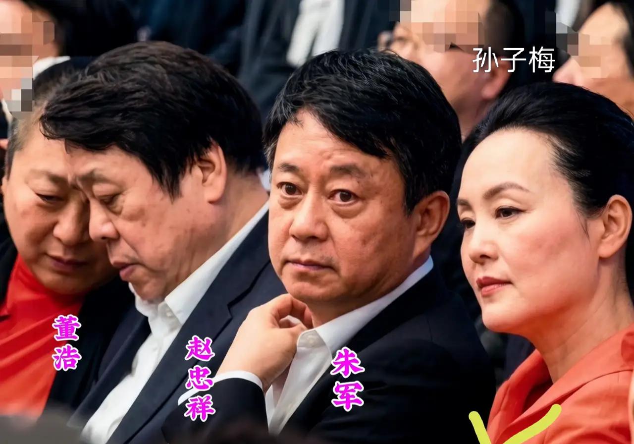 央视一姐孙晓梅最漂亮，时光荏苒，岁月如梭，如今也都改变了容貌。