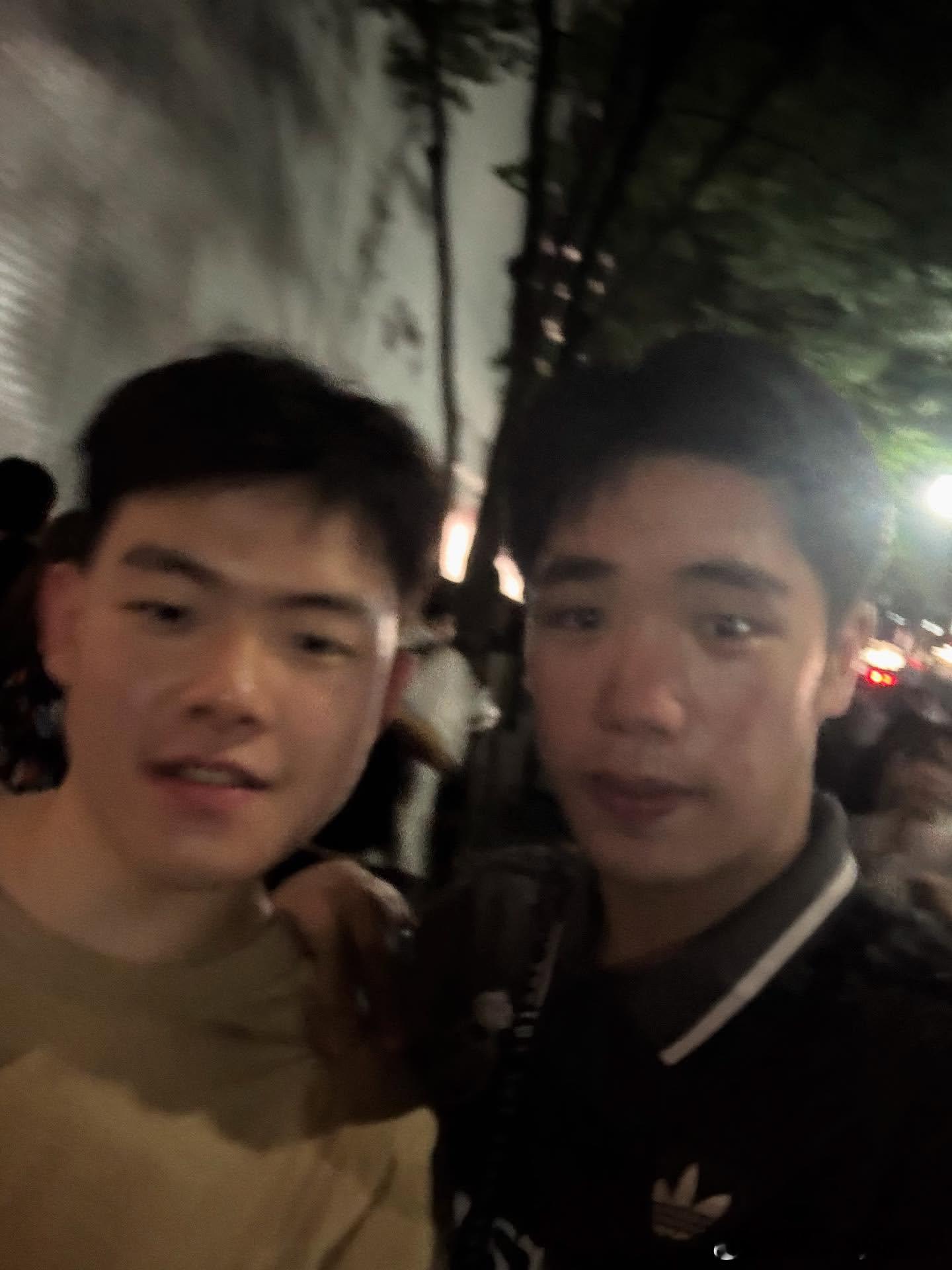 曾子彧：横滨🇯🇵感谢睿哥让我大开眼界 吃的很多 也学到了很多🫡✊🏻 ​​