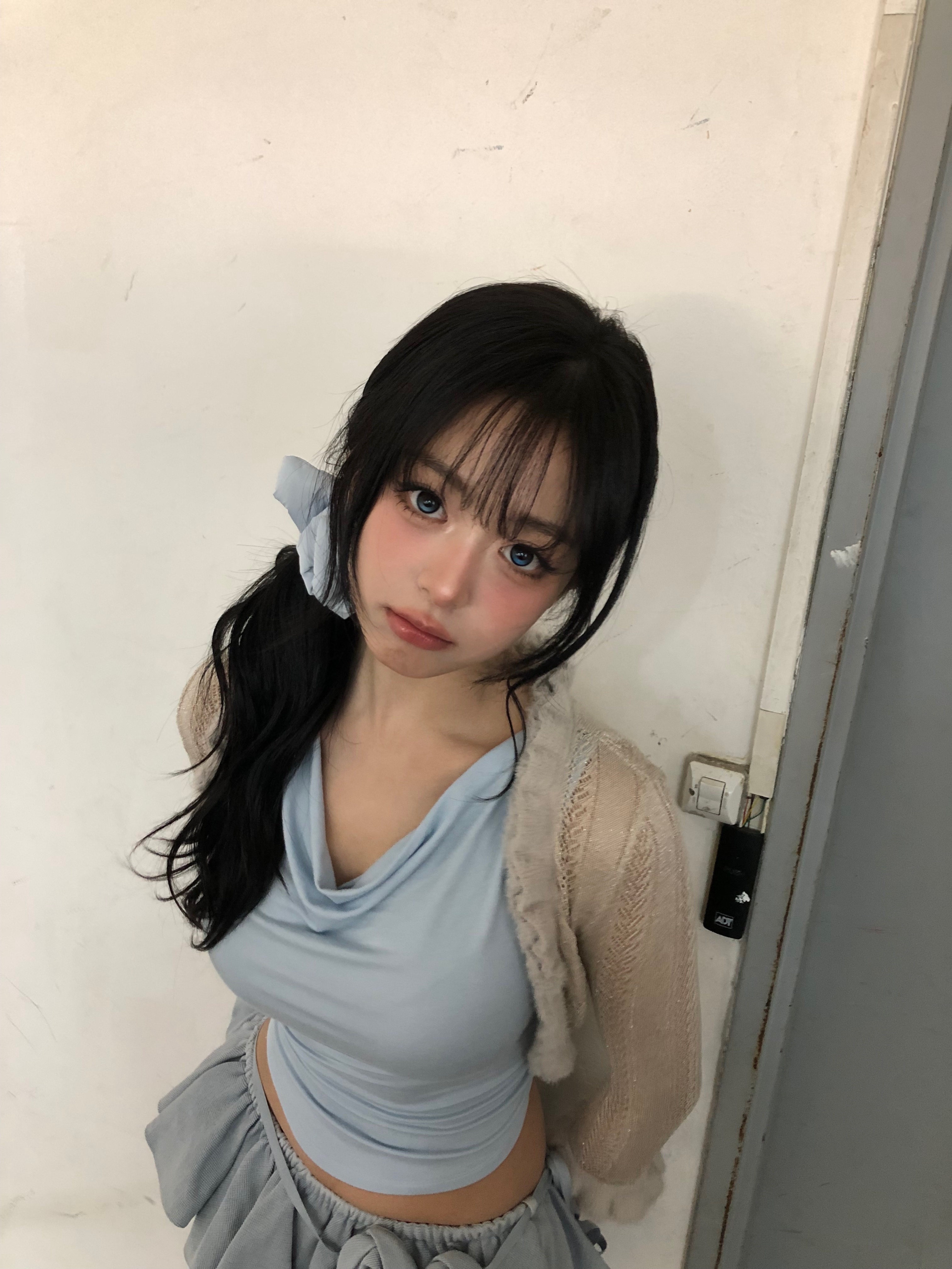 芭妮兰这套造型完全就是衔蝶猫本猫 ​​​