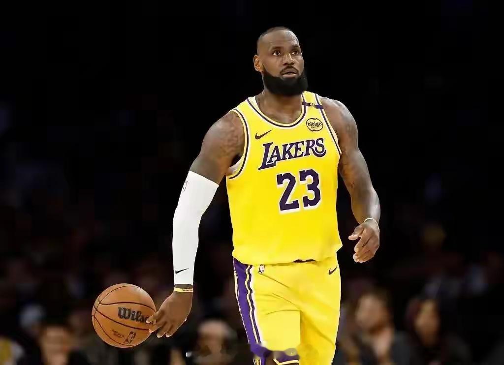 绝杀猛龙！湖人功臣榜揭晓 数据见证双核+奇兵威力NBA常规赛焦点战，湖人123-