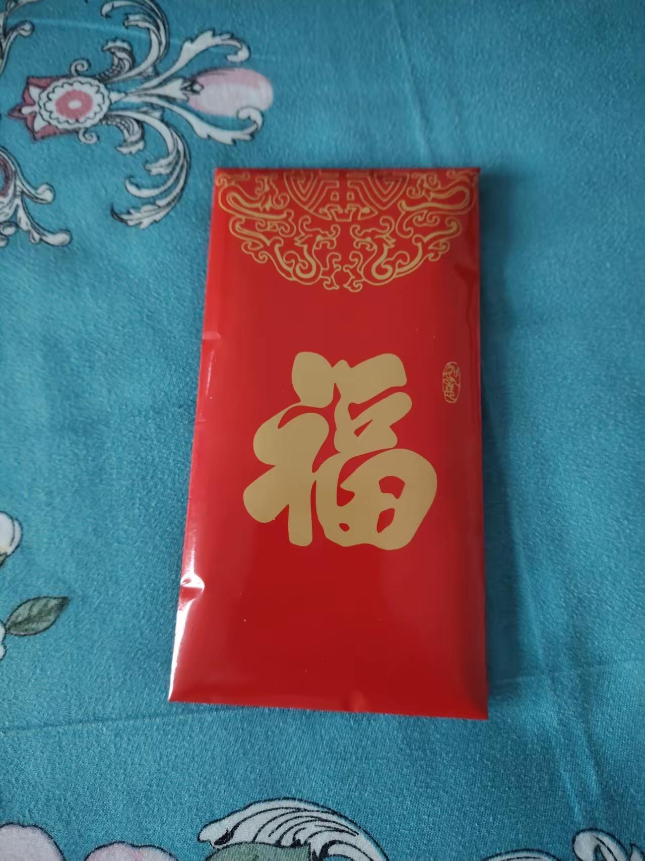 浓浓的亲情！
虽然是长长的双节合一，但由于儿子儿媳都要值班，紧紧赶回来过了个中秋