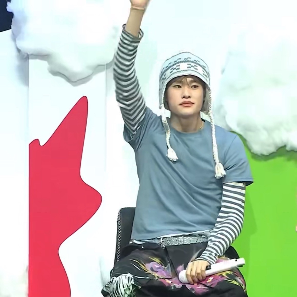 李炤熙戴萌帽太可爱啦