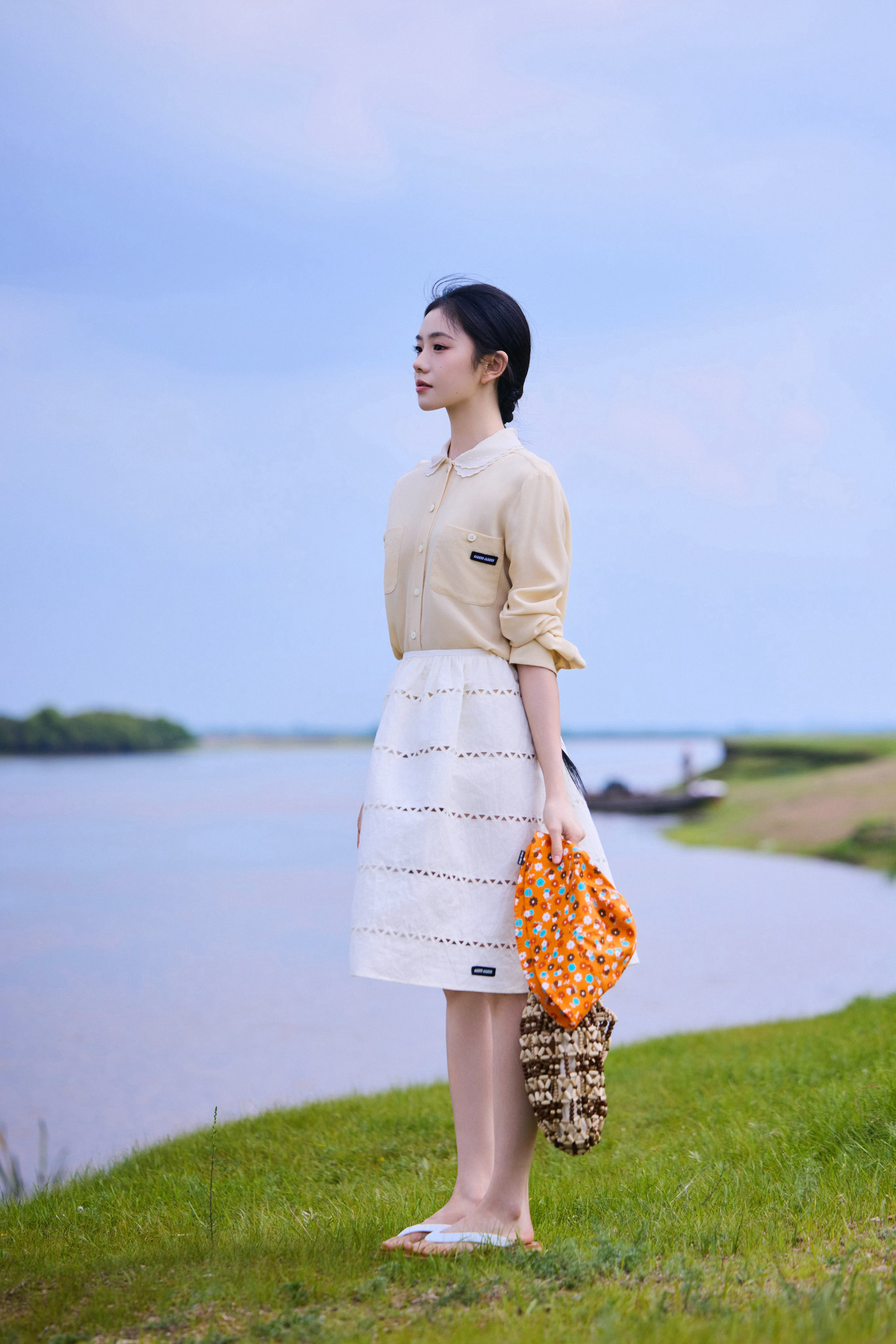 刘浩存 × Miu Miu品牌大使浩存身穿Miu Miu 2026夏日系列出镜全
