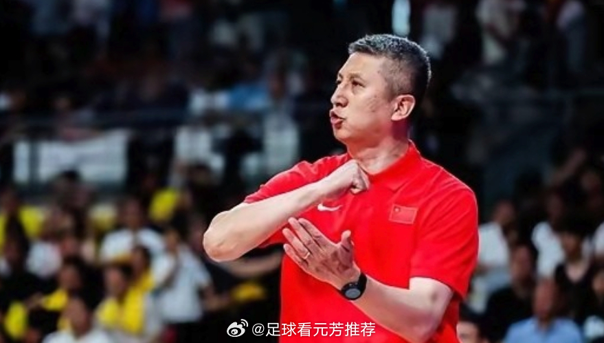 个人认为，中国男篮当下即战力，最强首发五人。组织后卫：庞峥麟能突破，能得分，能里