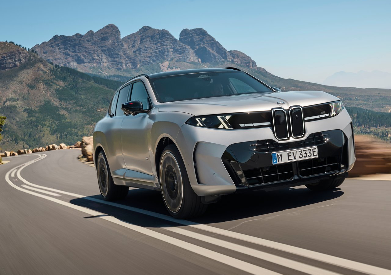 宝马x5  2027 BMW X5 M60e xDrive，基础车身尺寸（和普通
