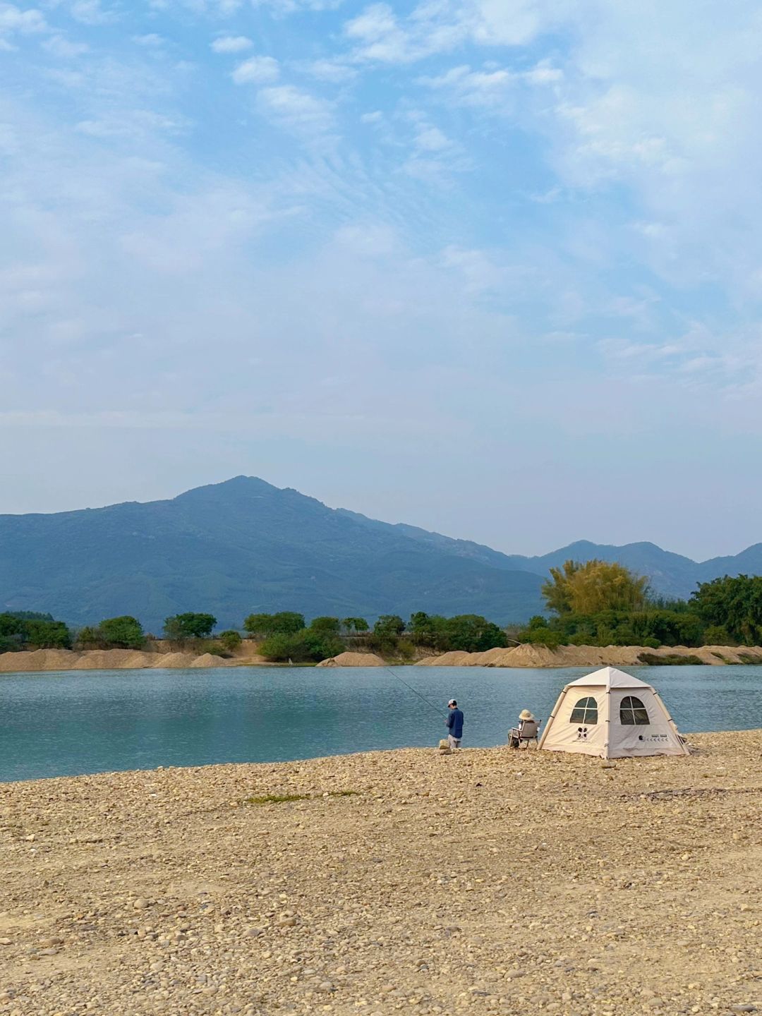 开车直达🚗江边风景超赞‼️免费露营⛺️鱼爆多