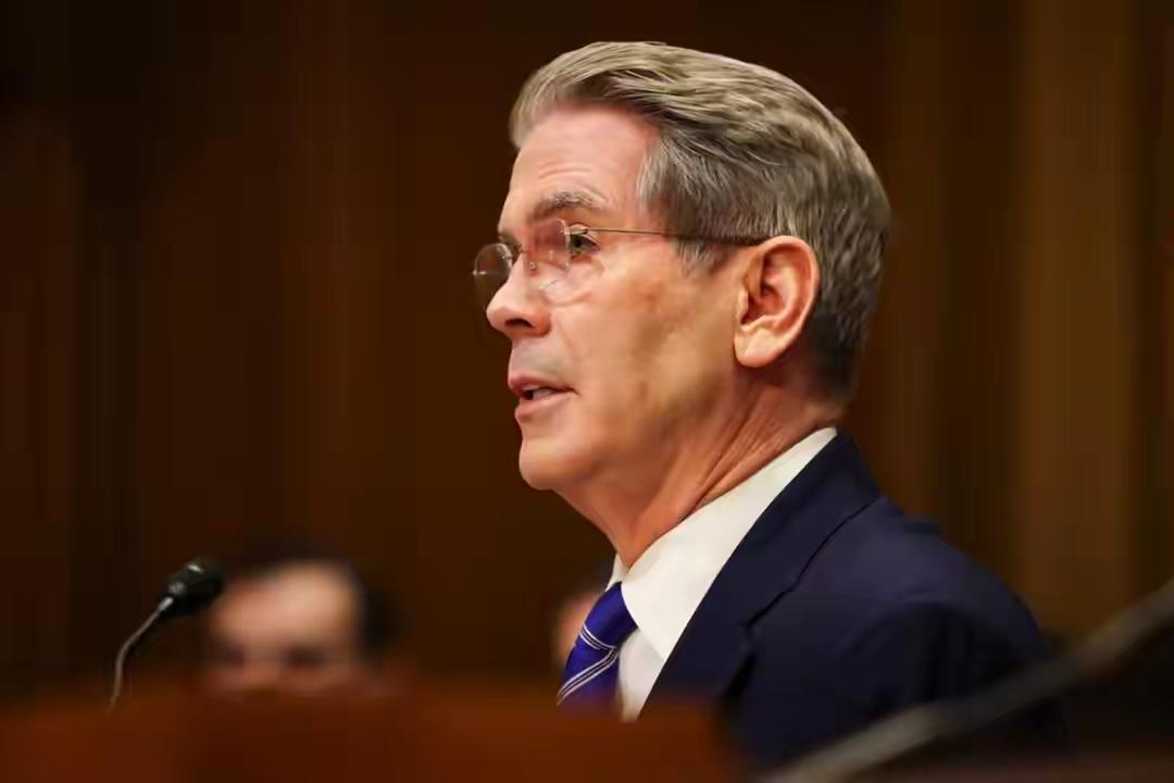 突发！美国取消石油制裁180度急转弯！特朗普终于认栽：打仗没卡住中国
 
全球炸