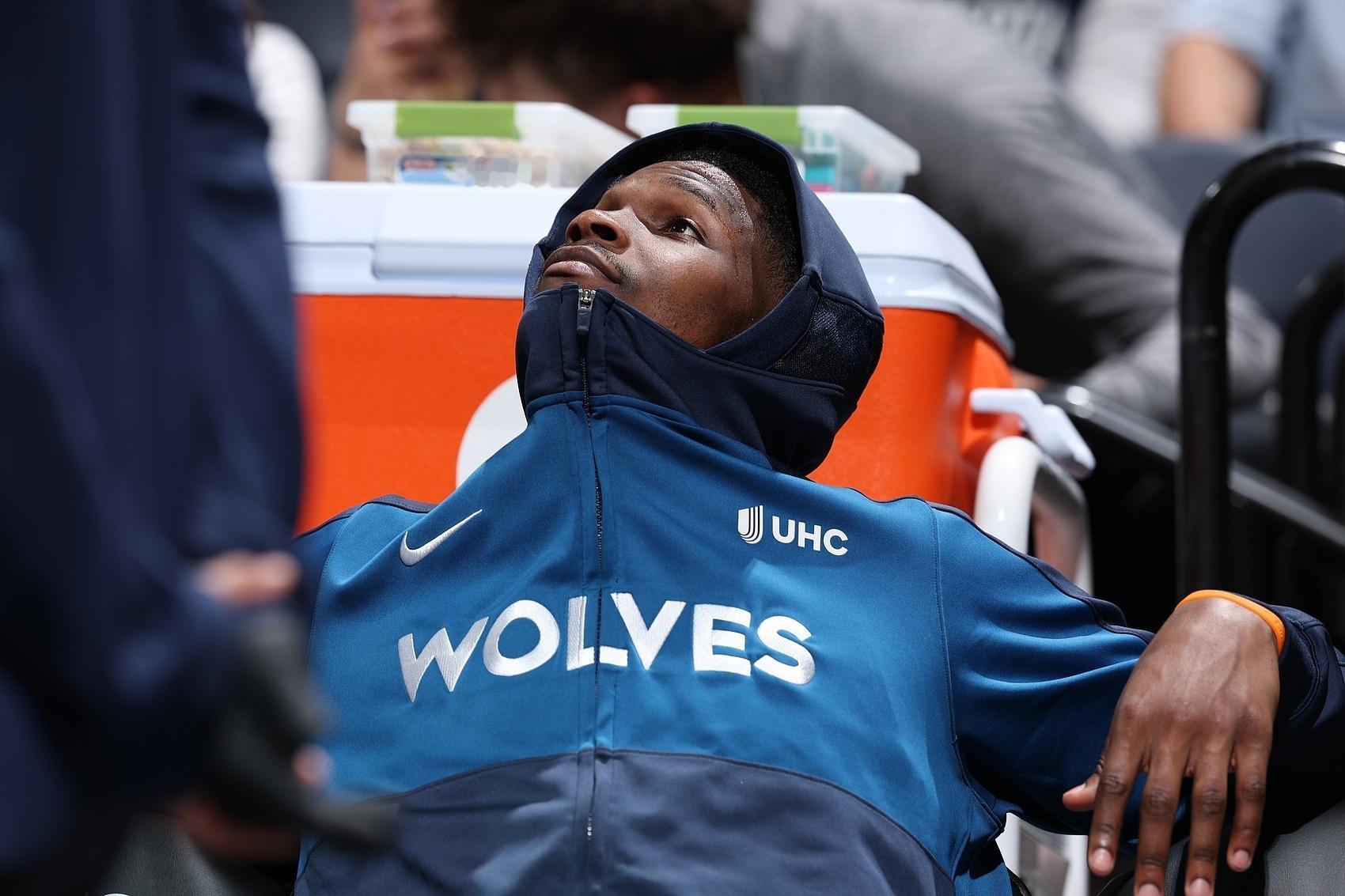 NBA现在还没进过总决赛的球队有：森林狼，快船，灰熊，黄蜂，鹈鹕。不是，快船不是