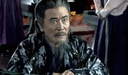 史上最没下限的宰相，偷钱偷酒偷人妻，皇帝当面骂他"祖贼"，他却笑着坐上了宰相之位