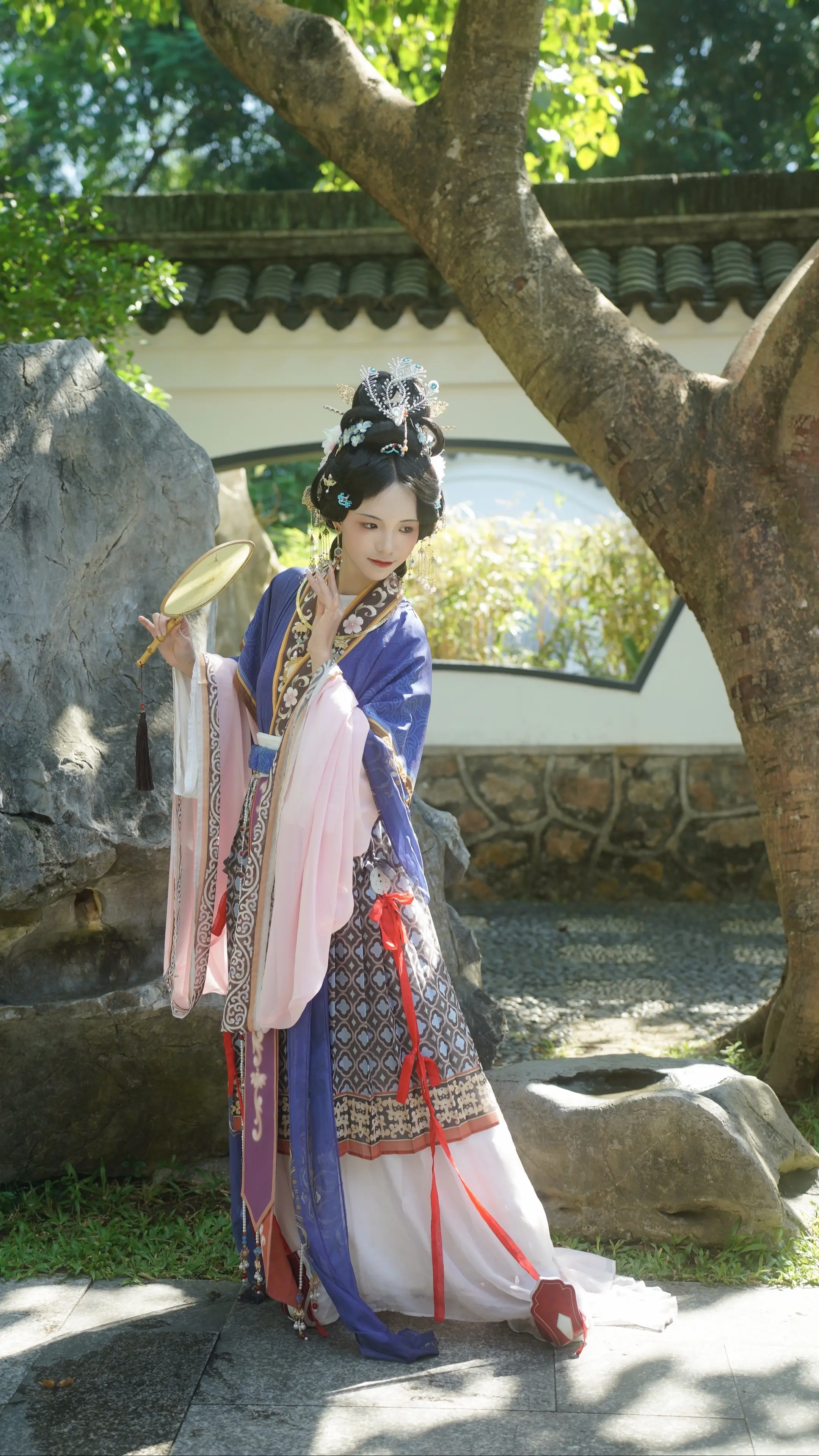 国风古韵 汉服 古典美 春天穿汉服去赏花呀 国风正当红