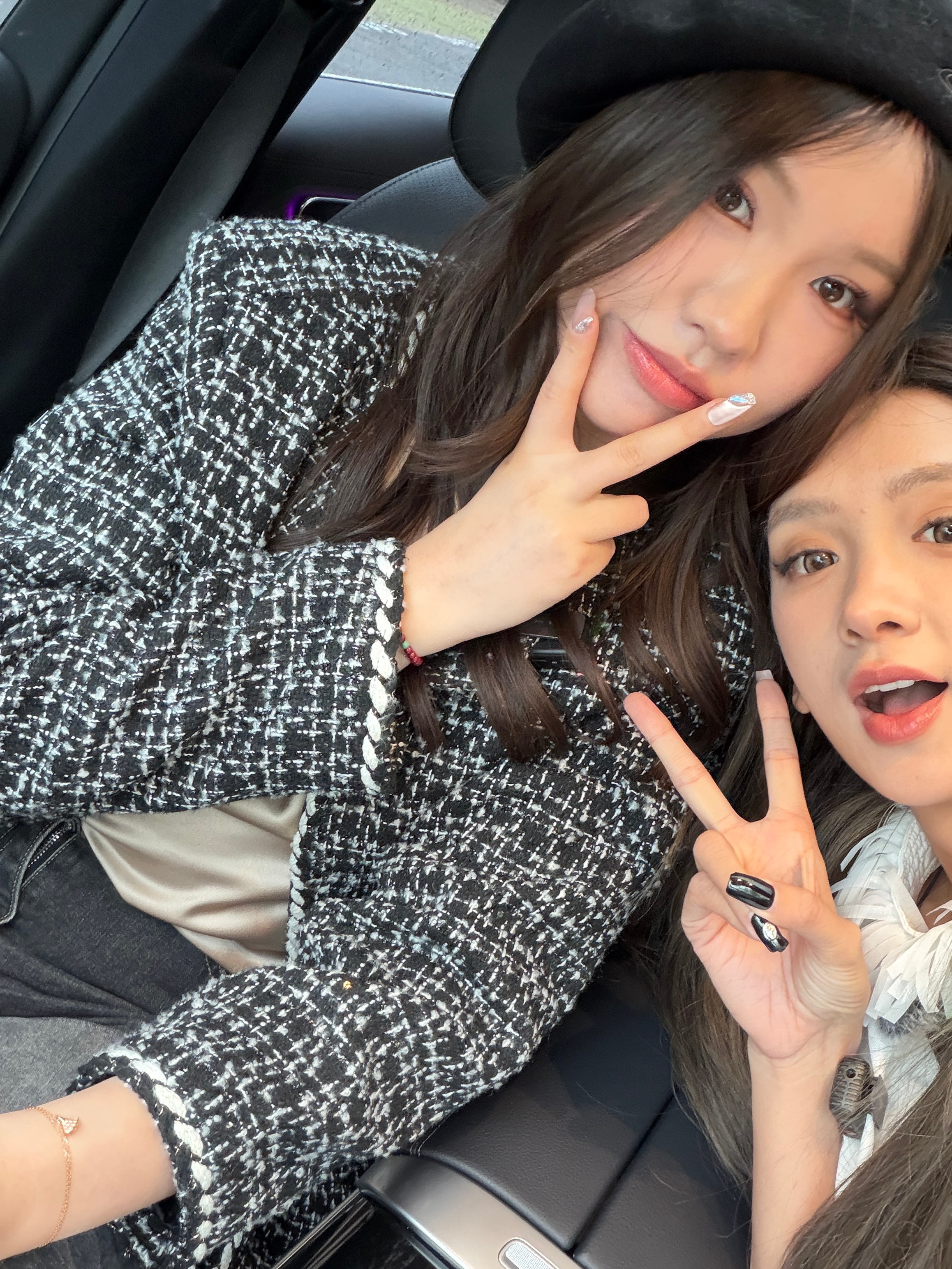 是一睁眼就能看见喜欢的人呼呼💨💨 