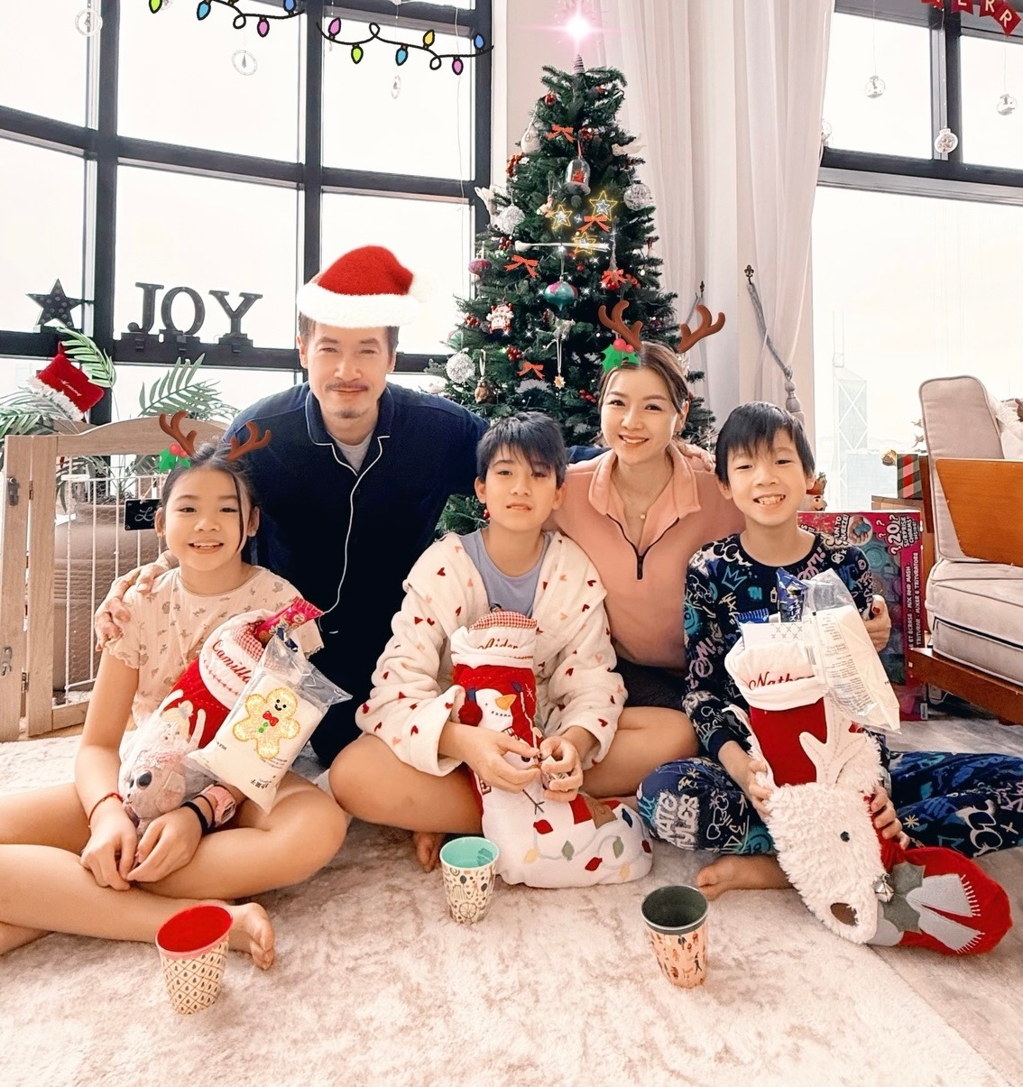 🎄陈豪一家五口 