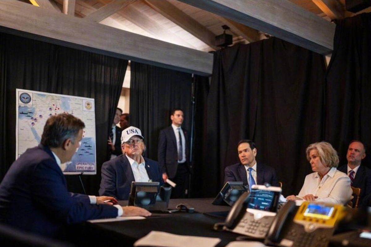 #特朗普说达成协议比一天前容易多了#【特朗普声称：现在与伊朗达成协议“比一天前容