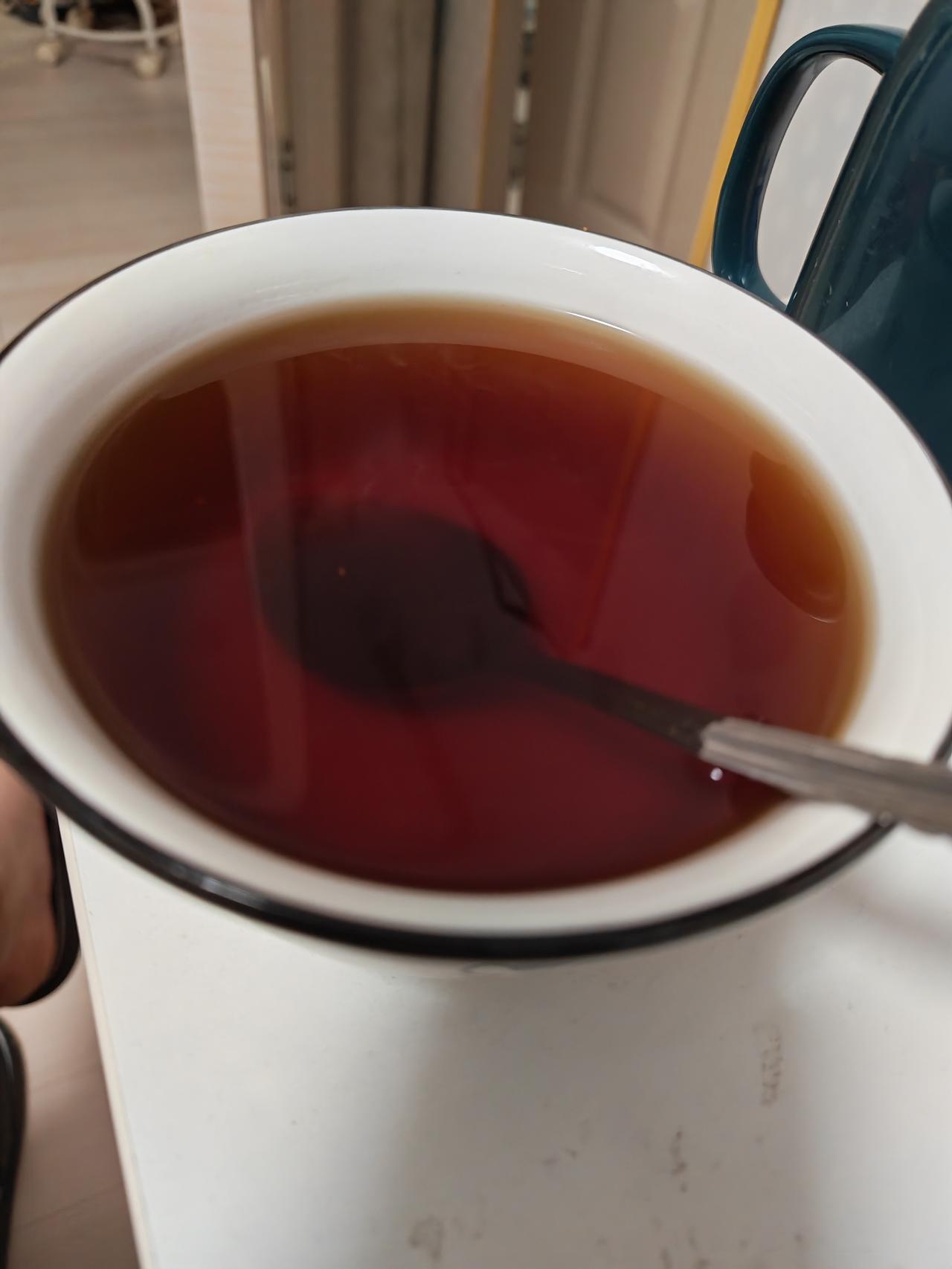 这次感冒有点严重啊，都五天了还不好，继续喝药中。