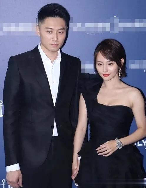 张嘉倪看脱衣舞后被封杀，人设崩塌，近期，买超与张嘉倪的离婚事件引起了广泛关注。有