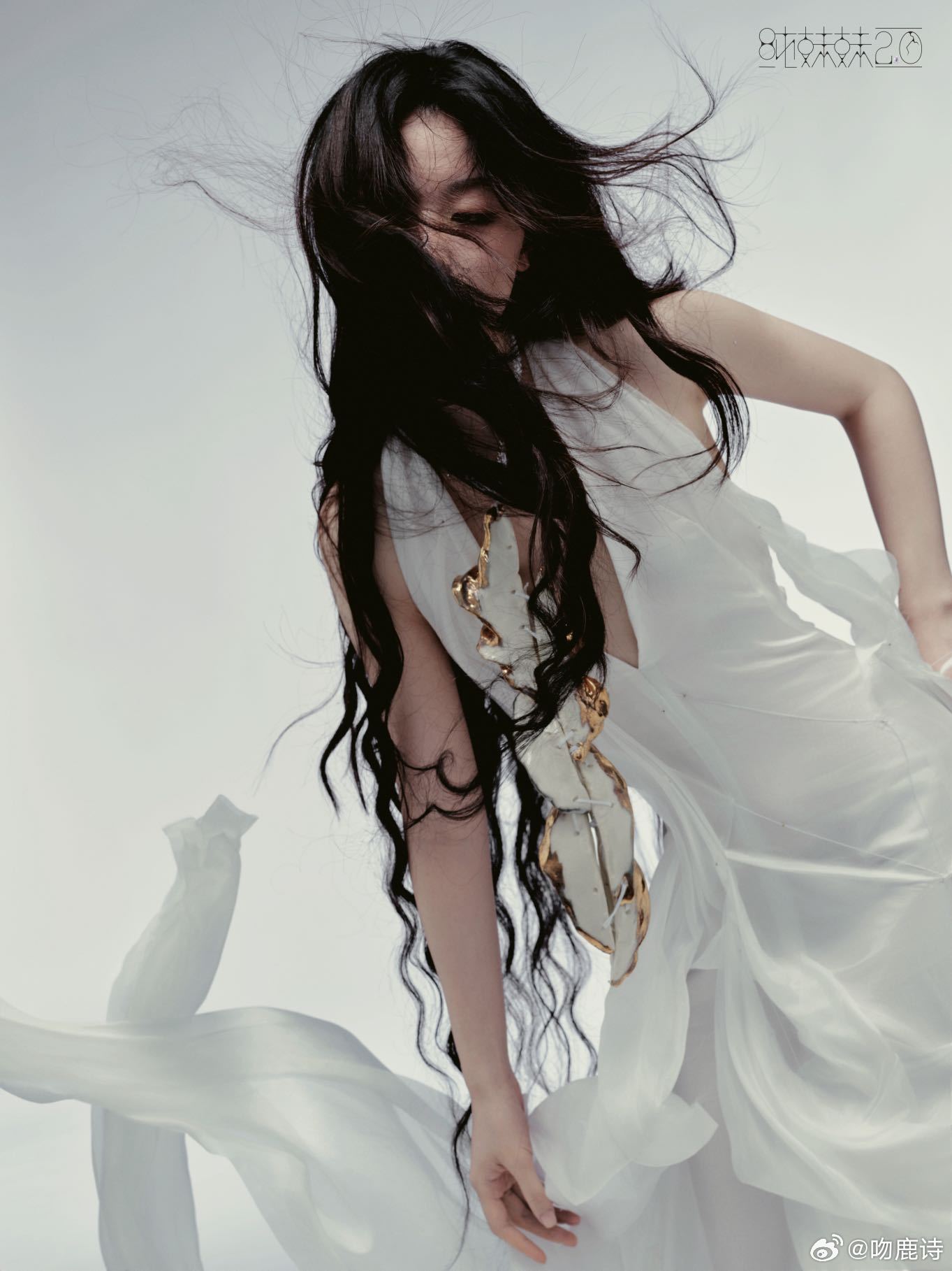 单依纯这是艺术好震撼 刚从演唱会现场出来，现在手还在抖！灵珠降世的开场太绝了，她