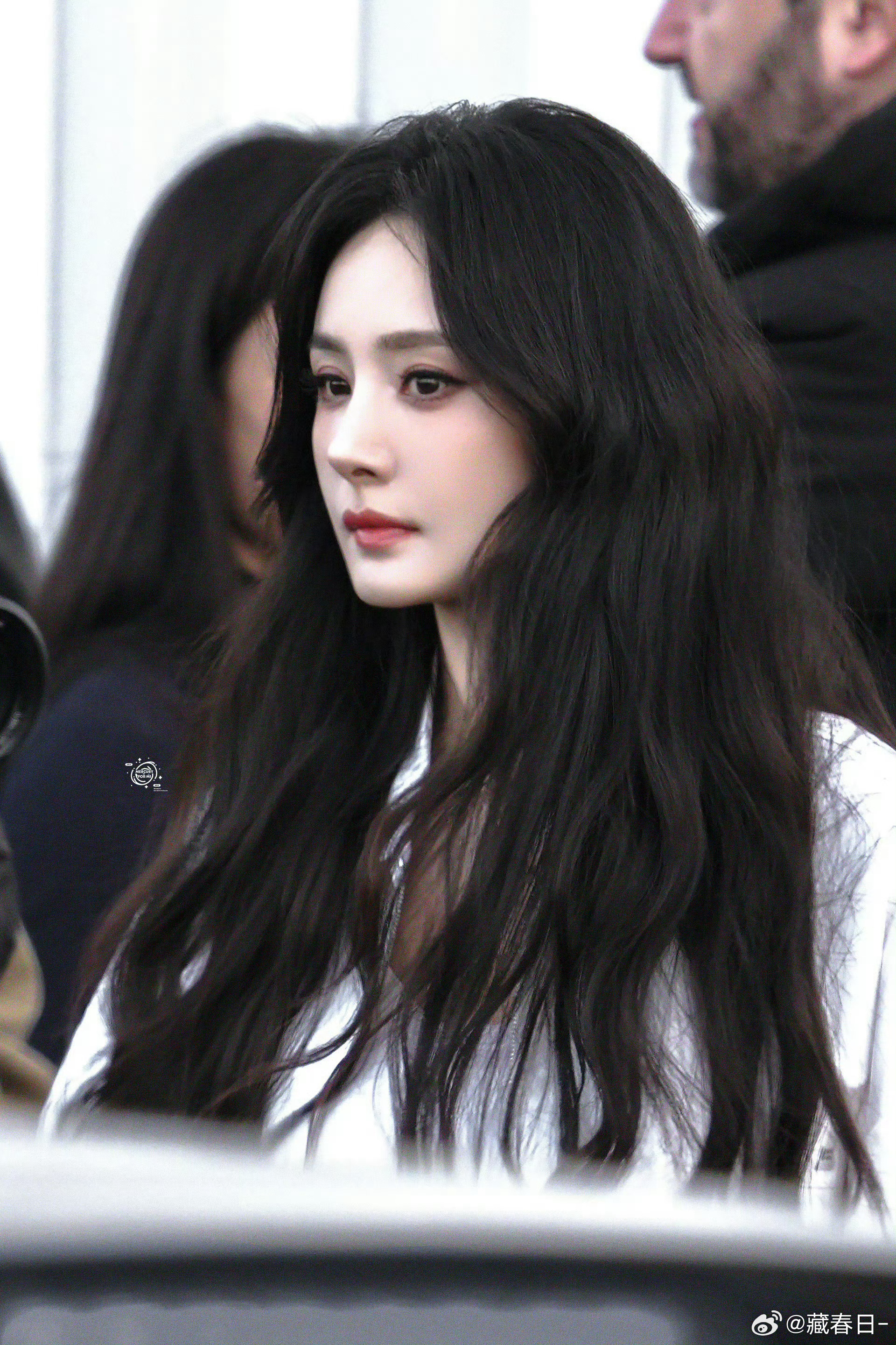 杨幂说女孩子要多吃berry，听幂姐的没错！多吃莓果，把焦虑吃掉，把漂亮留下～今