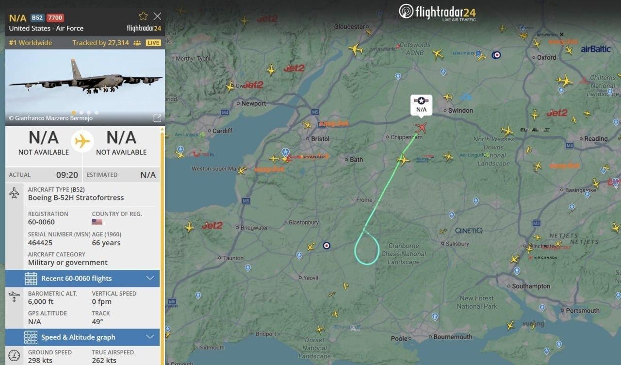 美军一架B-52H战略轰炸机挂出7700紧急代码，地点是英国布里斯托尔以东。另外