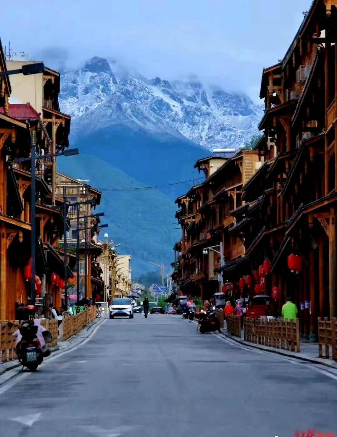 房子有邪气的6大征火兆。


最近和朋友聊天，他说搬新家才三个月，半夜总听见脚步