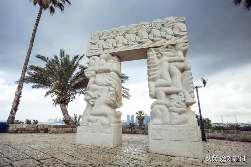 以用“火药桶”筑墙真能换来安全吗 用“火药桶”筑墙，真能换来安全吗？答案显然是否