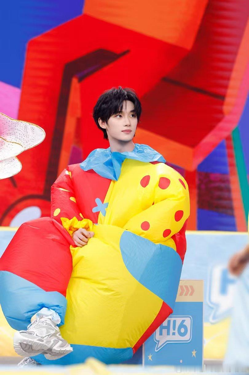 hi6收视23连冠 hi6连续23周收视第一 你好星期六 实力铸就佳绩，收视热度