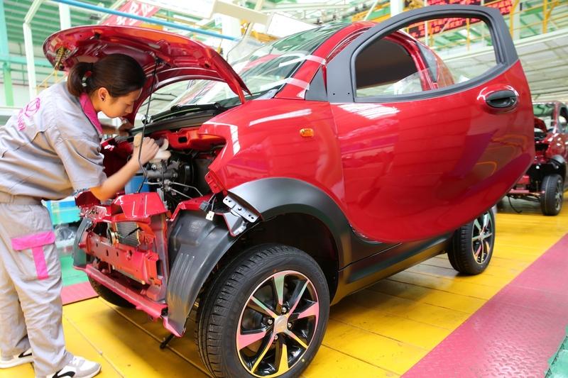 普京为何突然带货中国电动汽车 11月27日，普京在公开采访中说“欧洲汽车工业正在