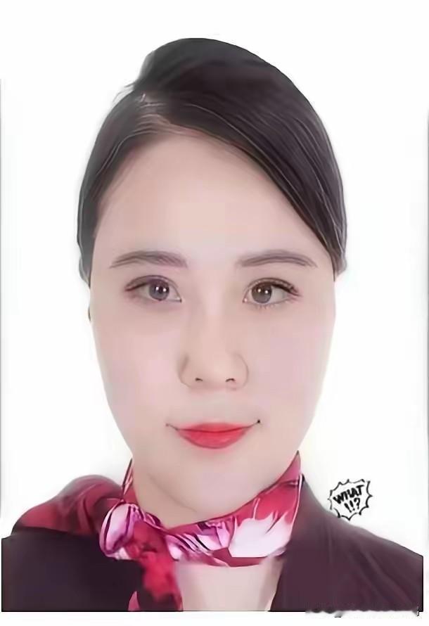 凌晨两点，发现乘务长已经收拾好行李准备辞职了。原因让人心疼也让人愤怒，她相恋十年
