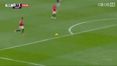 热刺vs曼联 《黑暗好像 一颗巨石 按在胸口》我真的要笑死了，不过言归正传，马奎