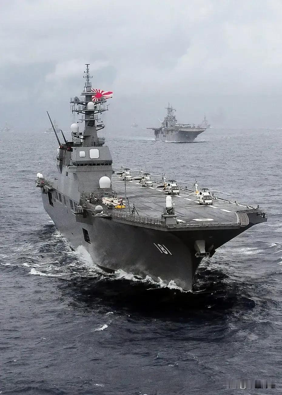 日本防卫省官员叫嚣击沉福建舰纯属狂妄。福建舰作为中国首艘电磁弹射航母，配备先进舰