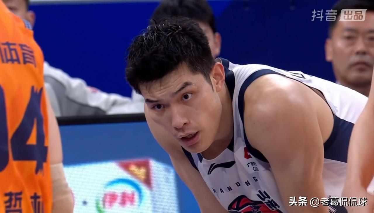 山东高速大将郭凯真是难堪大用！在今天山东高速客场以96：112不敌上海久事的比赛