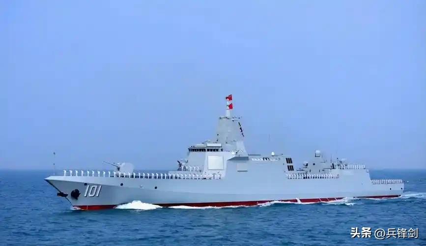 1. 中国055型：满载排水量1.3万吨，112单元垂发，兼容鹰击-21高超音速