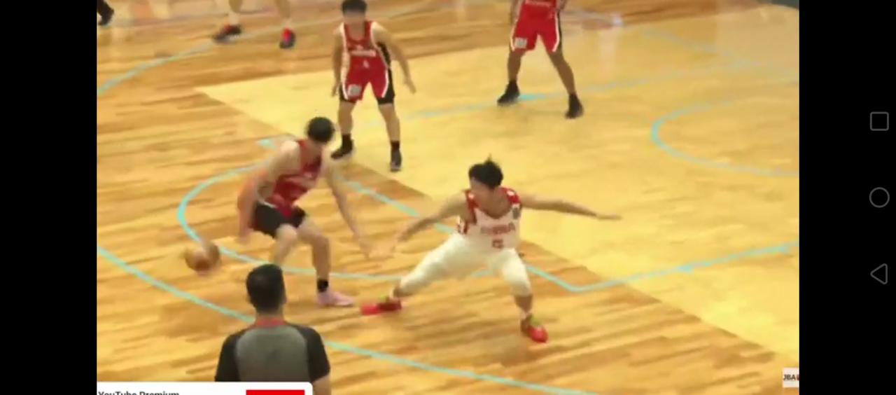 失误太多了！U18男篮最多时快落后日本15分！还好，靠三分和防守追回来了！27：