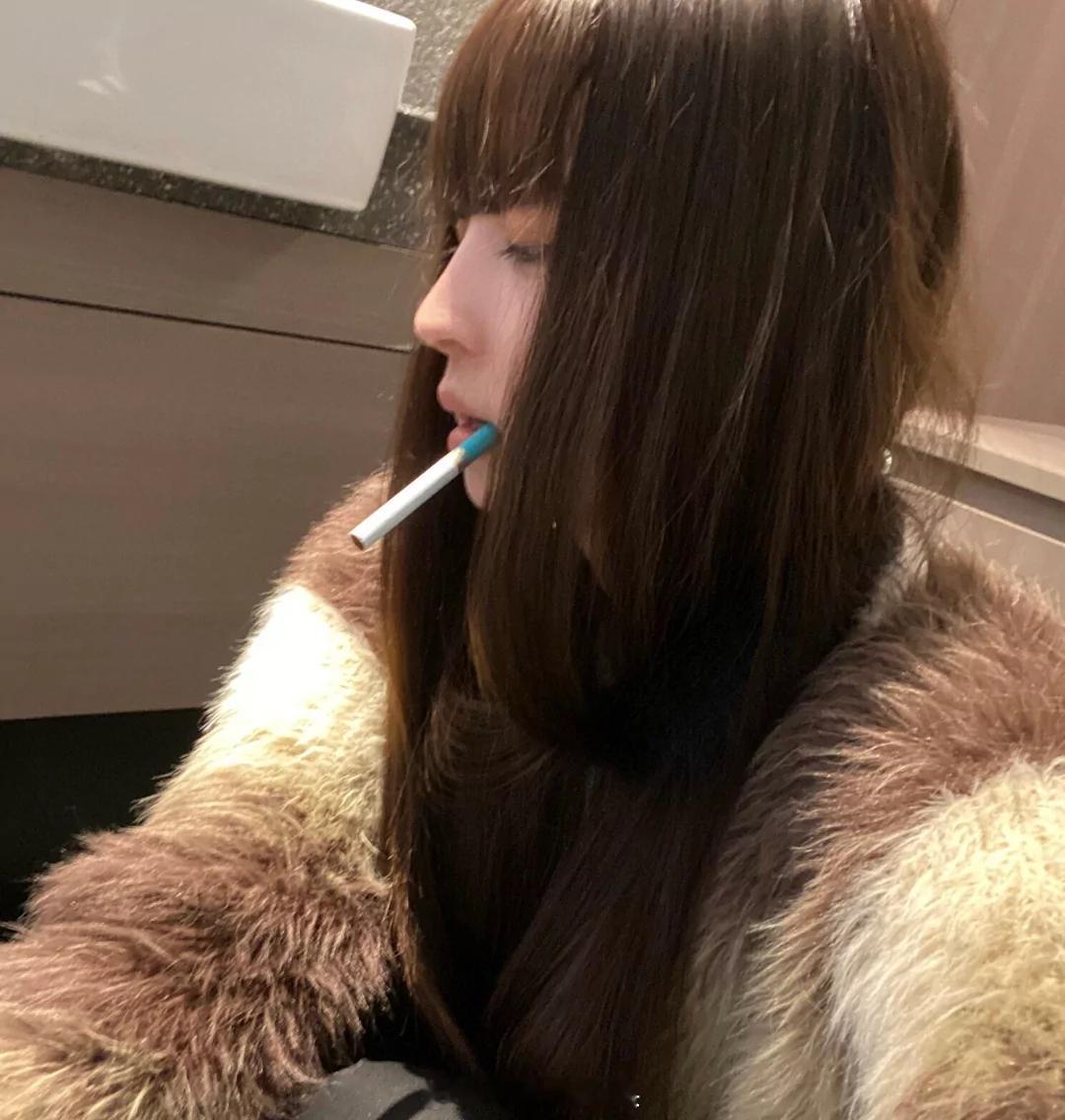 清库存#女生头像[超话]# ​​​