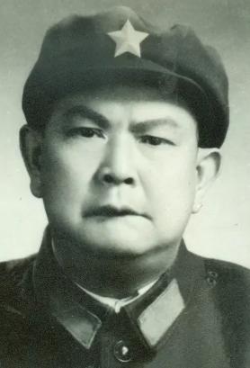 1941年，游击队长刘奎准备开会，队员王德却借口头疼去睡觉，刘奎意识到不对劲跟了