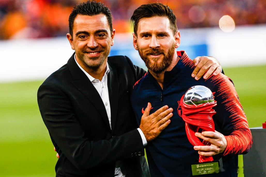 每体：巴萨2023年再拒梅西，梅西致电哈维想回归2年合同几乎敲定11月25日讯 