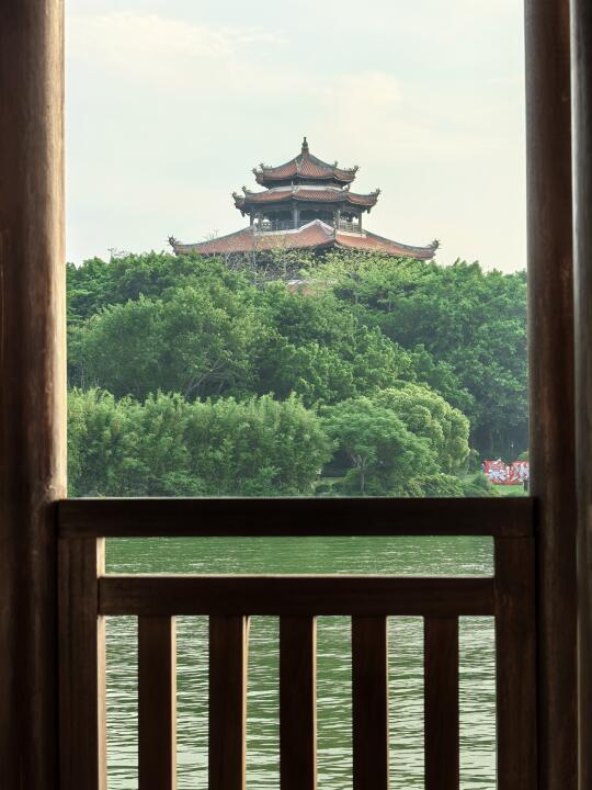 那就来个本地简易游吧