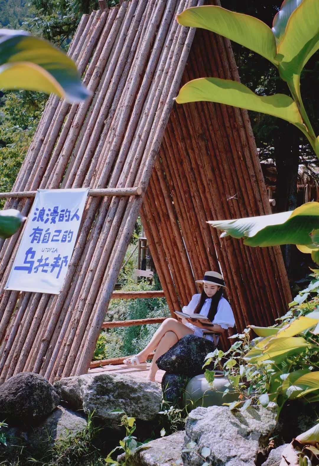 厦门｜拾物集
约了一餐饭在山里，蜿蜒曲折的盘山路并不简单，他们的生活也好像被藏进