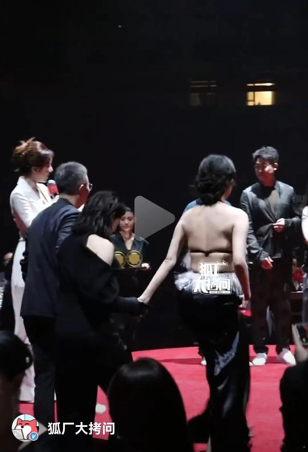 杨幂是不是都靠节食减肥？ ​​​