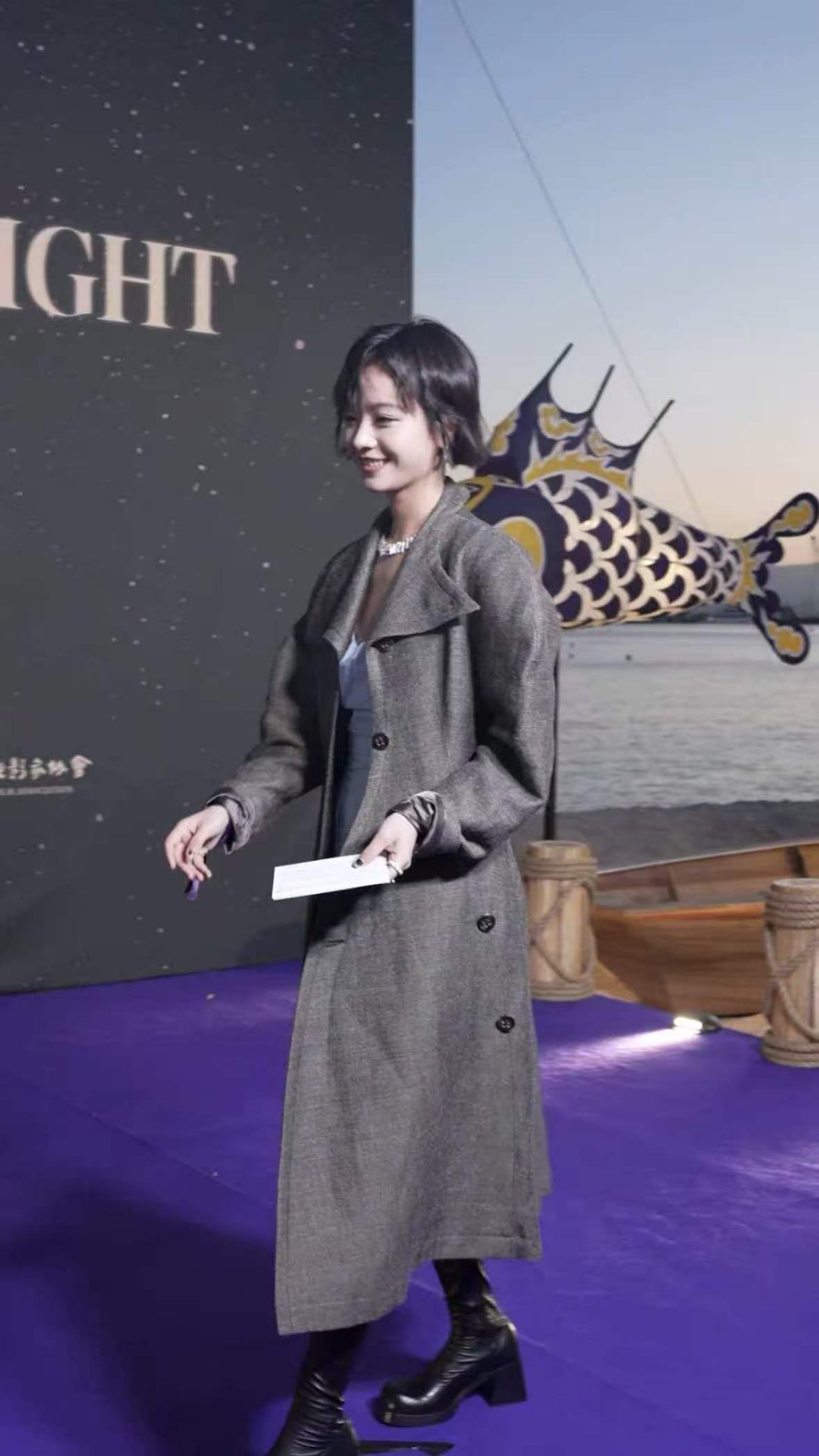 全程英文流利输出，李庚希戛纳发言条理清晰、从容淡定，没有丝毫怯场，用实力展现00