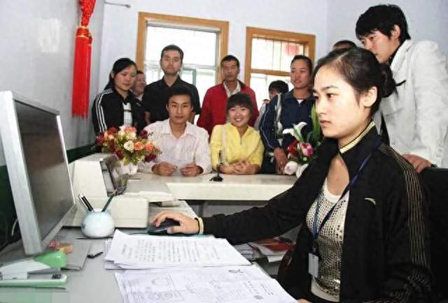 民政局工作人员坦言：多数离婚，败给3件小事