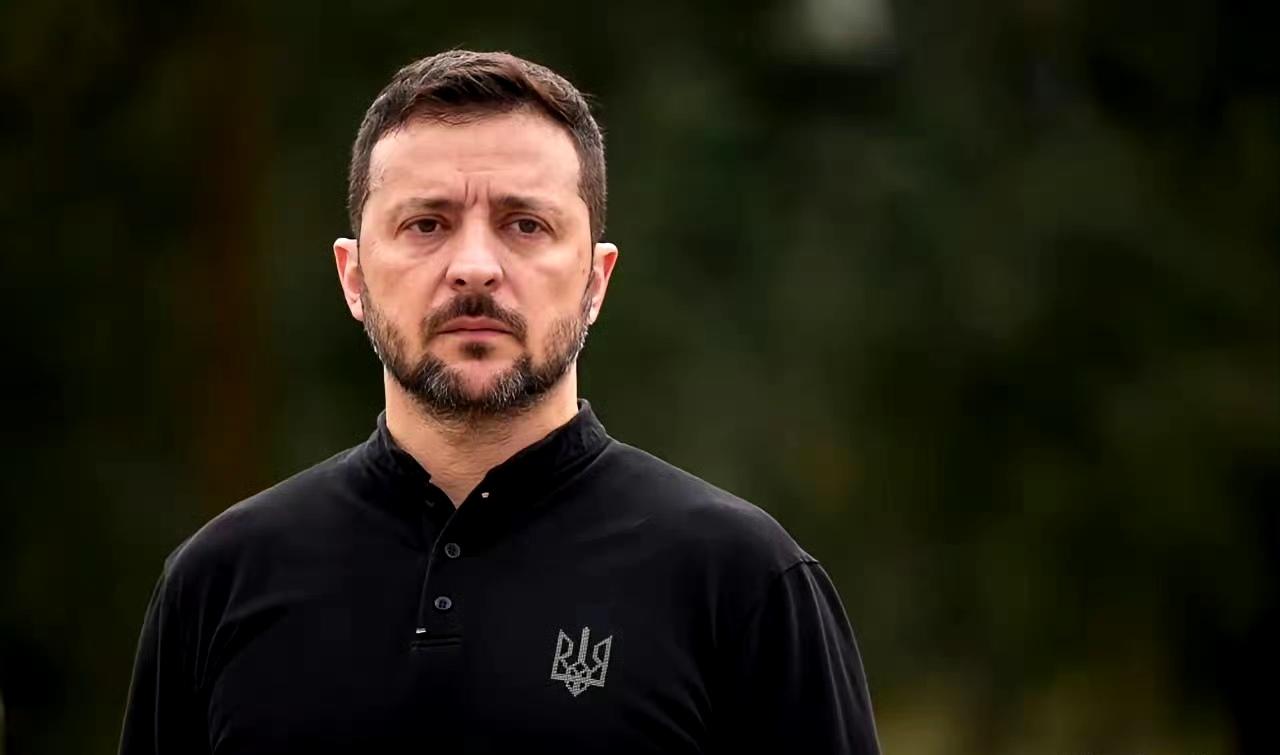 英媒称，美国告知泽连斯基，若想终止战争并达成和约，乌克兰就必须从顿巴斯撤军。 ​