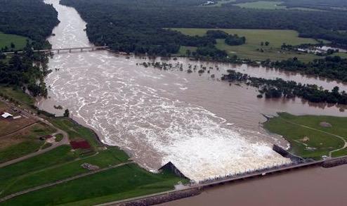 美国大坝状况令人担忧。卫星观测数据显示，美国境内数十座水坝正在缓慢下沉，更多水坝