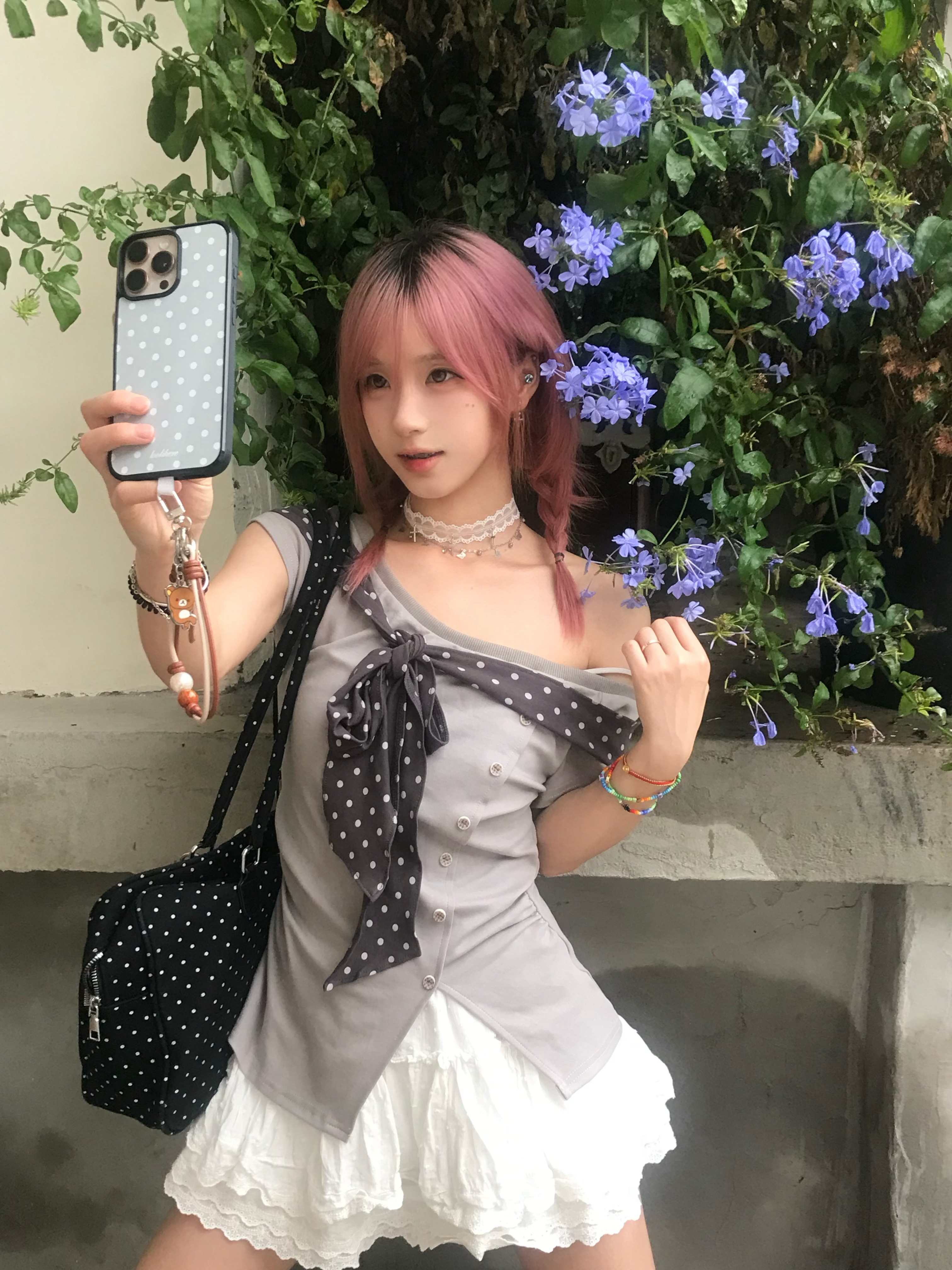 下雨天……🌂👔春日野💼UUSTUDIO 👗小喜TYSTUDIO🧦抵达一
