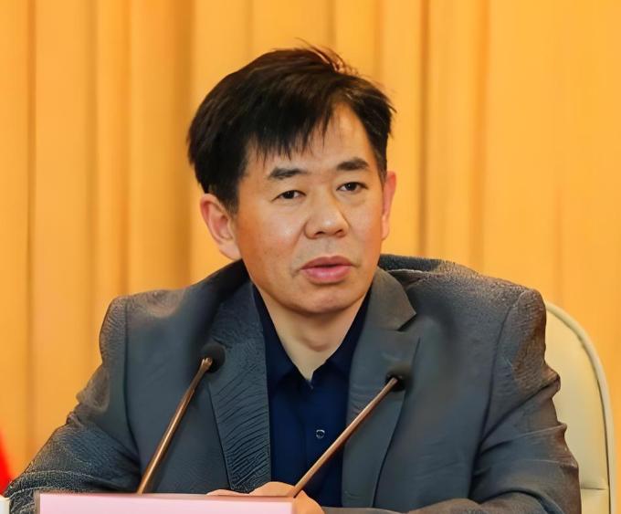 为什么敌人敢越围越紧？知名军事专家戴旭一针见血：外敌敢三番五次踩咱红线，根本不是