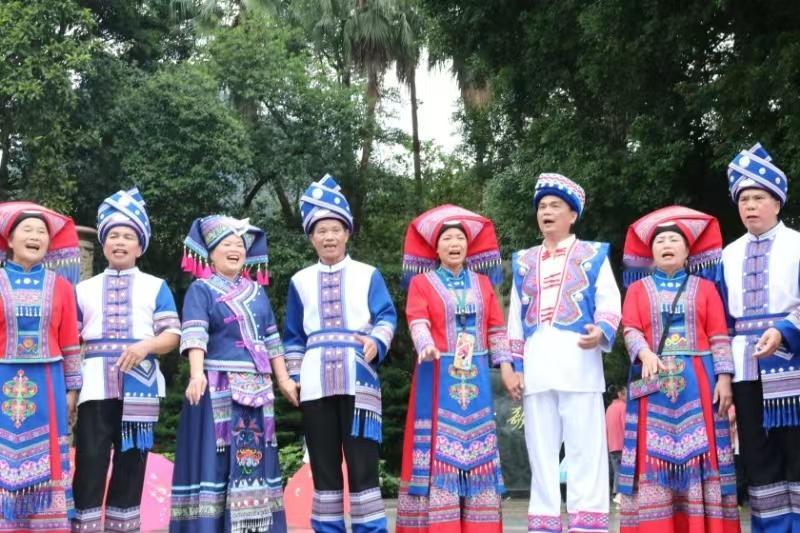 柳州非遗藏不住 广西柳州鱼峰歌圩：一、“柳州鱼峰歌圩”文化旅游品牌建设，以保护传