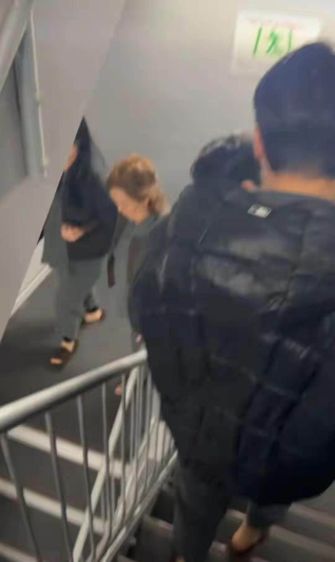 北京时间12月8日22时15分，日本本州东部海域突发7.5级强震，震源深度50公