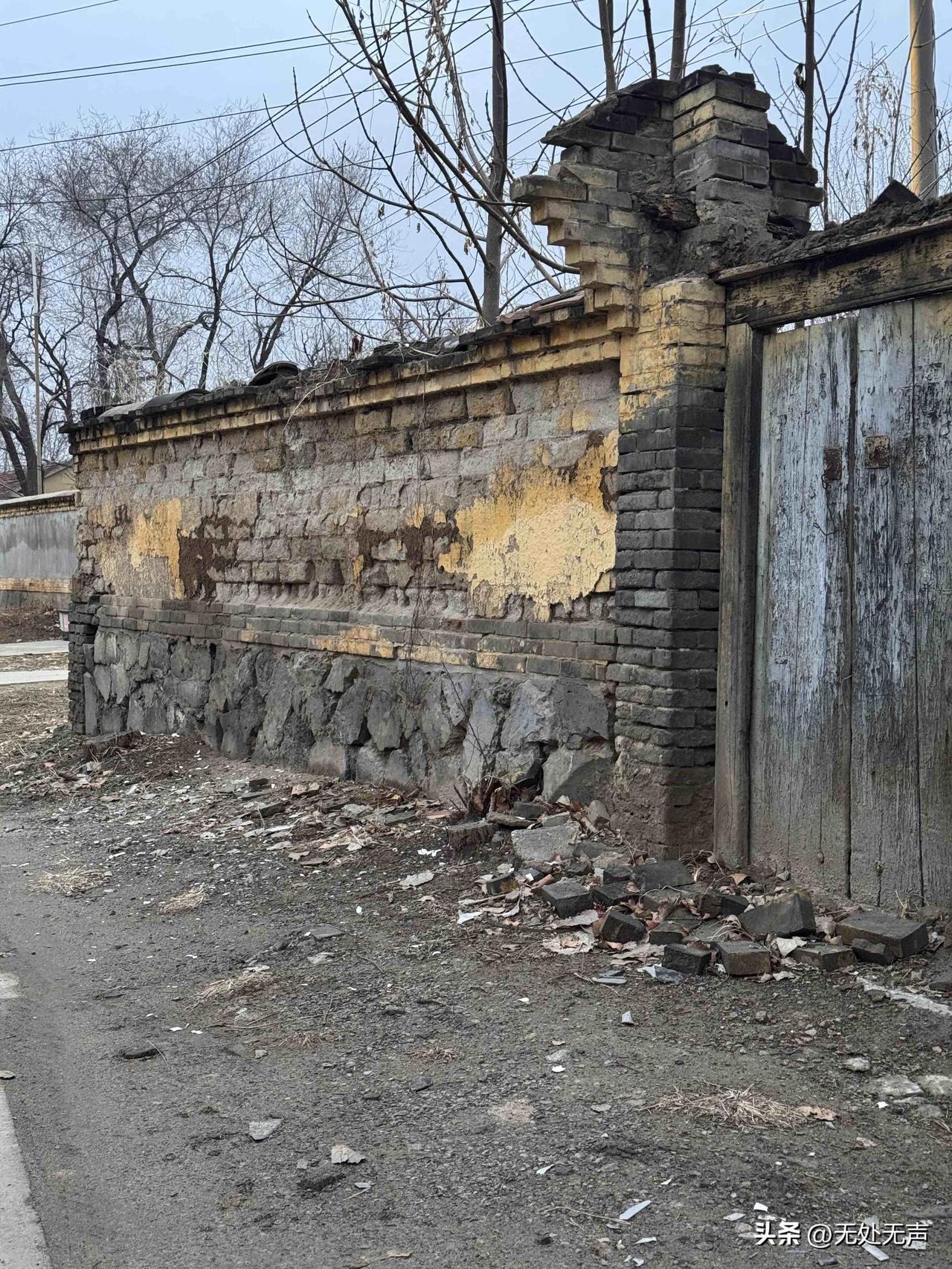 远离不舒服的人和事，是在向自己靠近
To stay away from unco